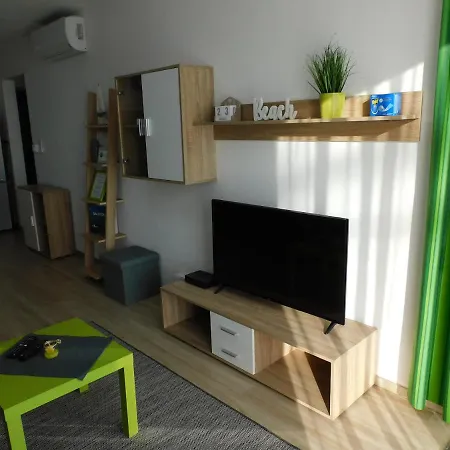 Katamaran Apartman *